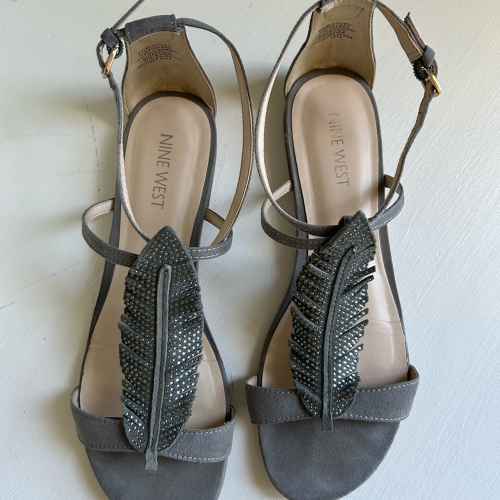 Nine West Gray Leaf Embellished Sandals